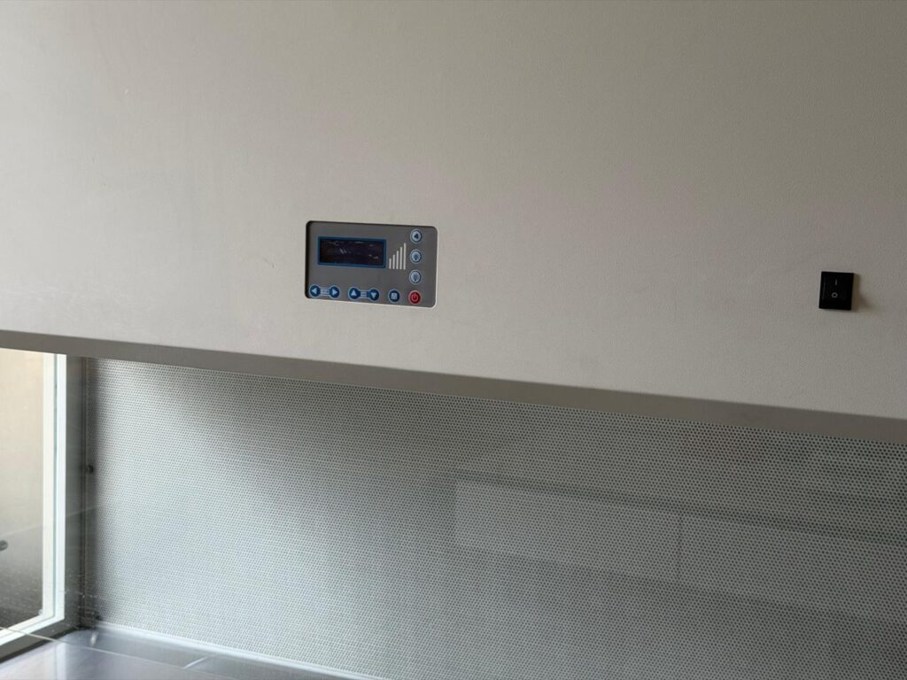 Laminar Air Flow (LAF) Cabinet Introduction, Principle, Parts, Handling Procedure, Uses, and Keynotes